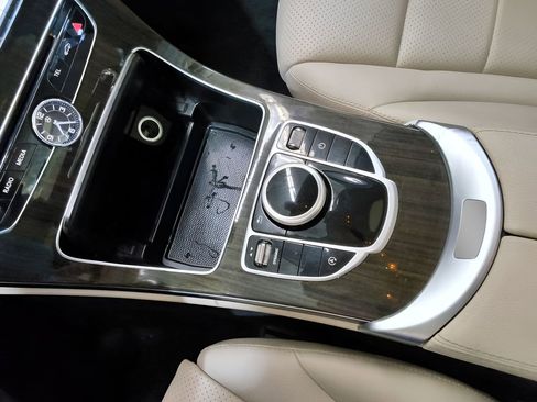 Used 2018 Mercedes-Benz C 300 4MATIC Sedan w/ Parking Assist Package image 17