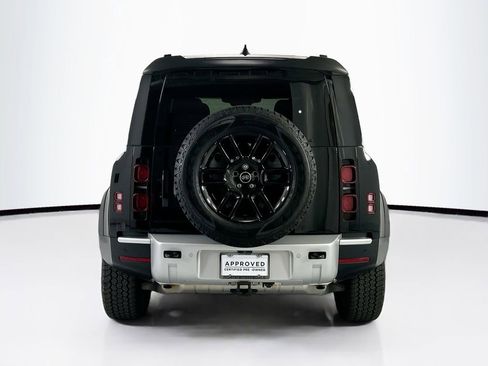 Used 2025 Land Rover Defender 110 S AWD/4WD image 6