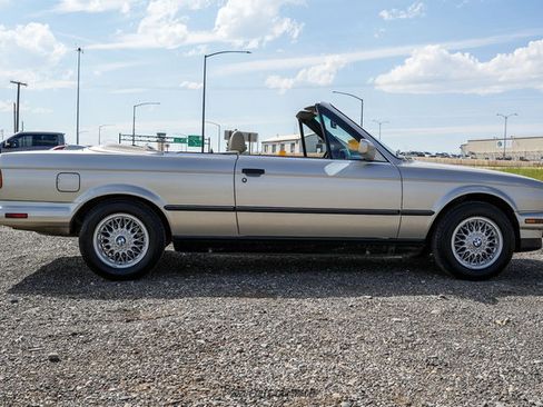 Used 1987 BMW 325i Convertible RWD image 7