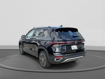 Certified 2025 Volkswagen Taos SE