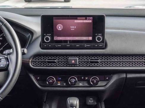 Used 2025 Honda HR-V Sport image 12