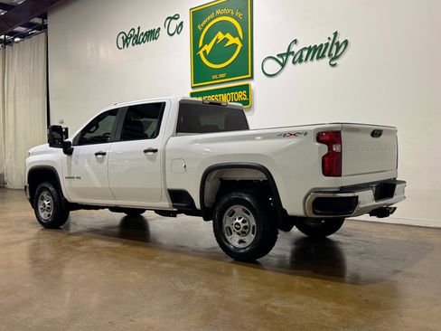 Used 2021 Chevrolet Silverado 2500 W/T w/ WT Convenience Package image 6