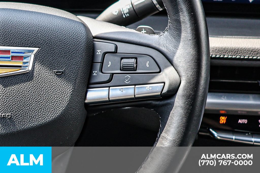 Used 2025 Cadillac XT4 Premium Luxury FWD image 35