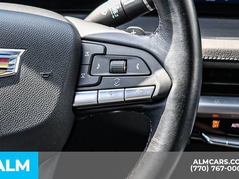 Used 2025 Cadillac XT4 Premium Luxury FWD image 35