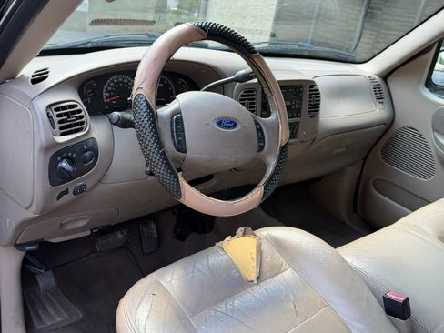 Used 2003 Ford F150 Lariat RWD image 22