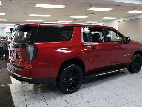 New 2026 Chevrolet Suburban Premier w/ Sun And Tow Package image 12