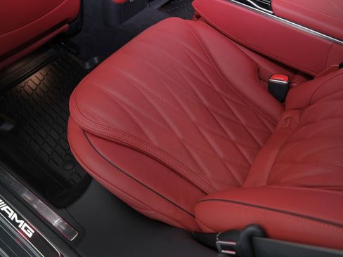 Used 2024 Mercedes-Benz S 63 AMG S image 41