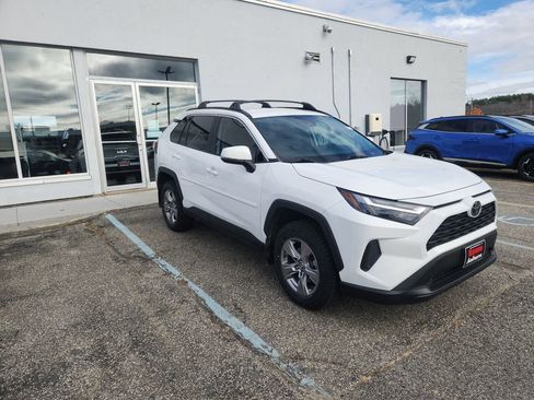 Used 2023 Toyota RAV4 XLE image 1