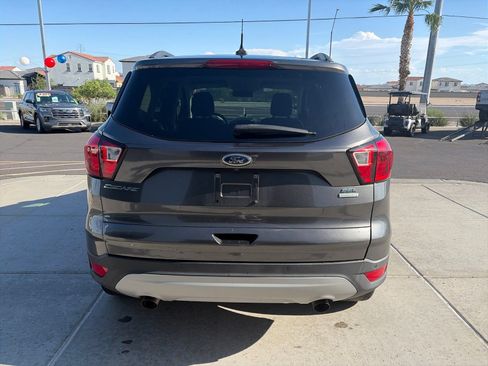 Used 2019 Ford Escape SEL FWD image 4