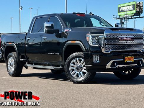 Used 2021 GMC Sierra 2500 Denali image 1