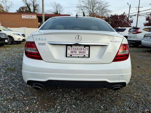 Used 2014 Mercedes-Benz C 300 4MATIC Sedan image 3