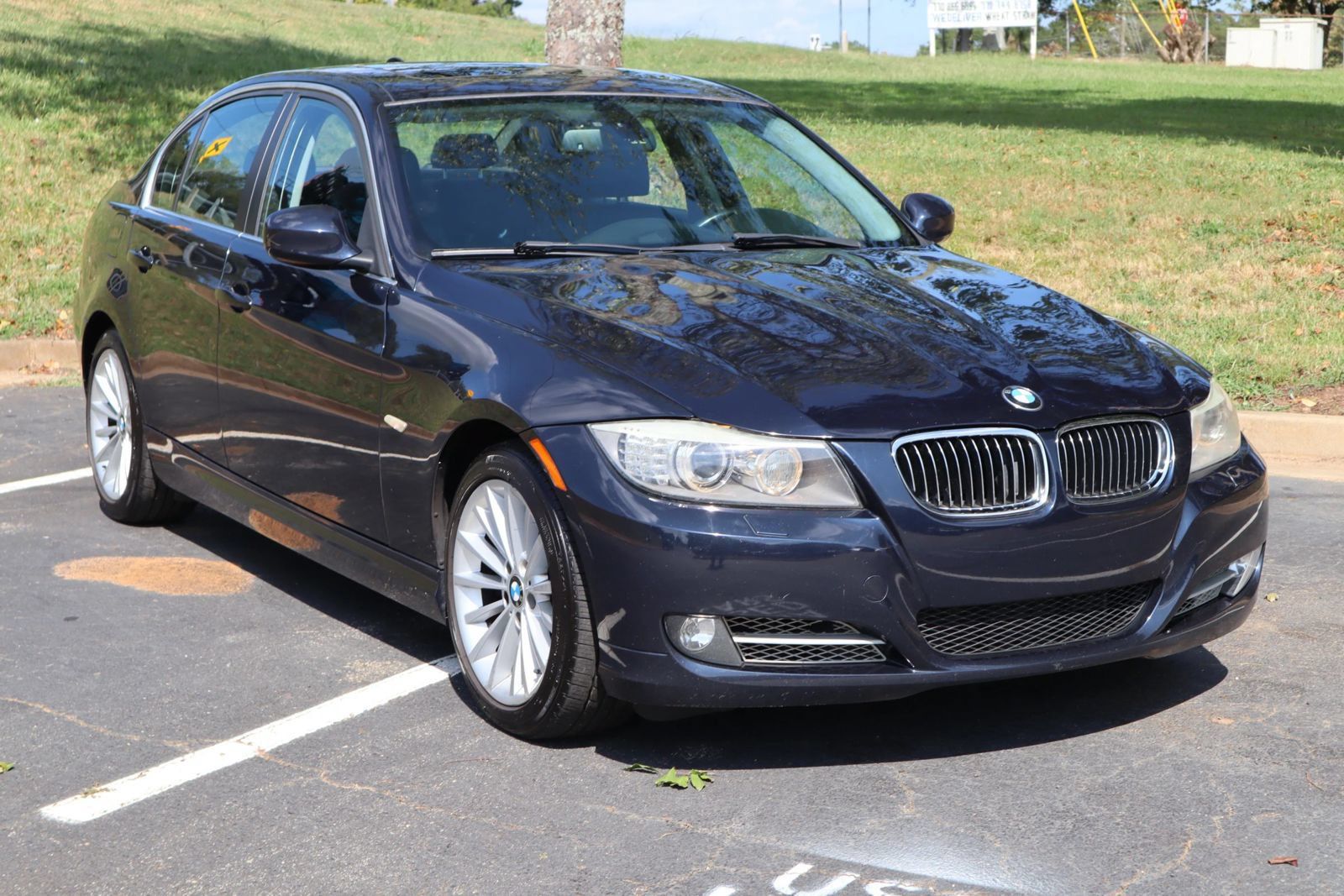 Used 2010 BMW 335d Sedan RWD image 3