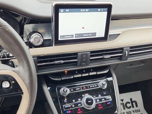 Used 2020 Lincoln Corsair FWD w/ Convenience Package image 12