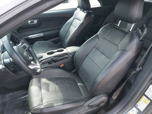 Used 2020 Ford Mustang GT Premium image 15