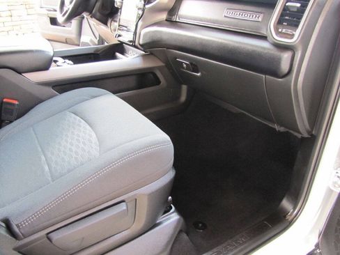Used 2025 RAM 2500 Big Horn AWD/4WD image 13