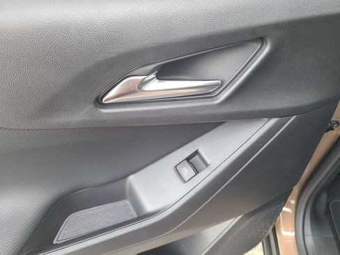 New 2027 Chevrolet Equinox LT FWD image 17