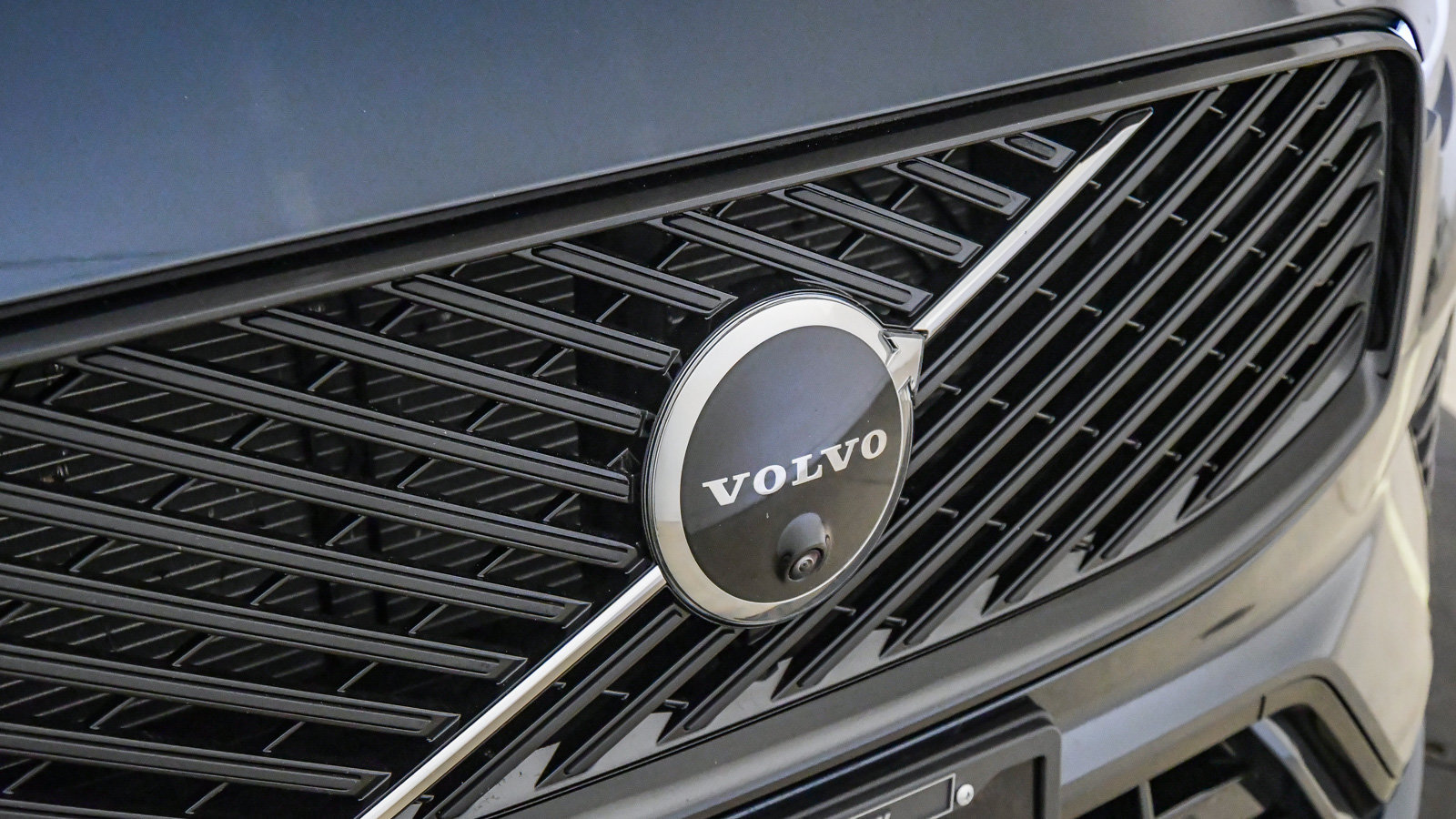 Certified 2026 Volvo XC60 B5 Plus AWD/4WD image 9