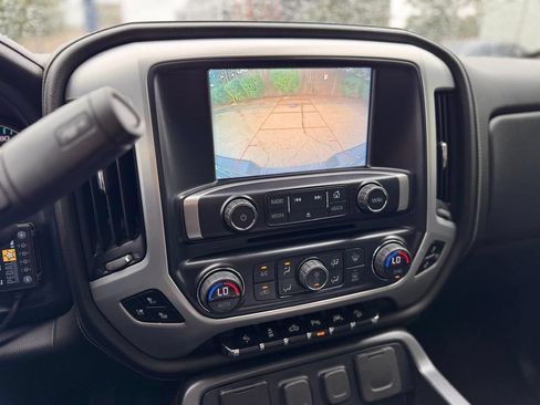 Used 2018 GMC Sierra 1500 SLT AWD/4WD image 16