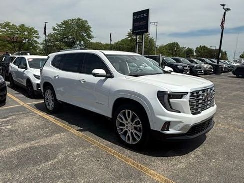 Used 2025 GMC Acadia Denali w/ Super Cruise Package AWD/4WD image 2