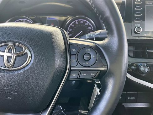 Used 2022 Toyota Camry SE w/ Cold Weather Package image 24