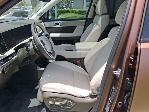 Used 2025 Hyundai Santa Fe Calligraphy AWD/4WD image 14