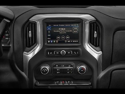 Used 2022 Chevrolet Silverado 2500 Custom w/ Snow Plow Prep/Camper Package AWD/4WD image 25