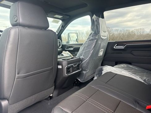 New 2026 Chevrolet Silverado 3500 High Country image 10