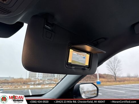 Used 2022 Ford Explorer XLT w/ Equipment Group 202A image 23