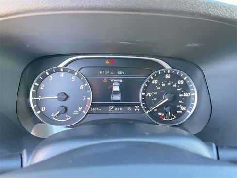 Used 2024 Nissan Frontier SL image 14