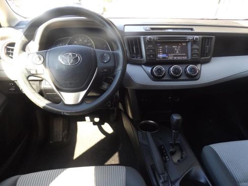Used 2014 Toyota RAV4 LE AWD/4WD image 14