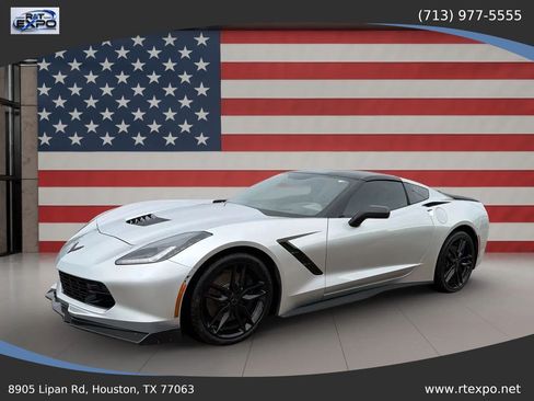 Used 2016 Chevrolet Corvette Stingray Coupe w/ 3LT Preferred Equipment Group RWD image 5