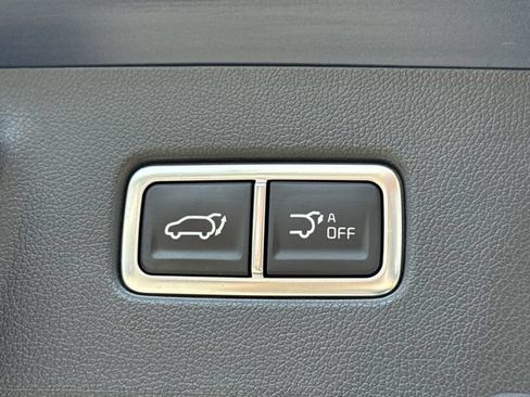 Used 2025 Kia Sorento EX w/ Panoramic Sunroof Package FWD image 18