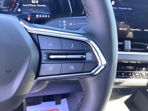 New 2026 Chevrolet Equinox LT w/ Convenience Package II image 17