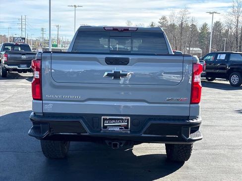 Used 2024 Chevrolet Silverado 1500 ZR2 w/ Technology Package image 28
