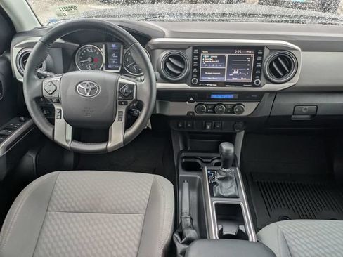 Used 2022 Toyota Tacoma SR5 w/ Technology Package RWD image 27