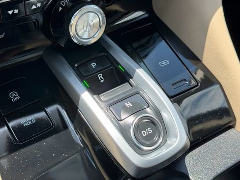 Certified 2024 Acura MDX FWD w/ Technology Package image 28