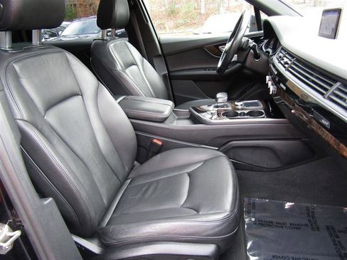 Used 2018 Audi Q7 3.0T Premium Plus image 44