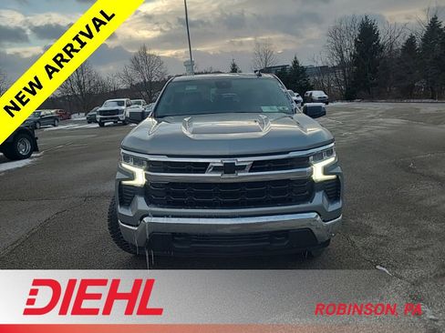 Used 2023 Chevrolet Silverado 1500 LT image 2
