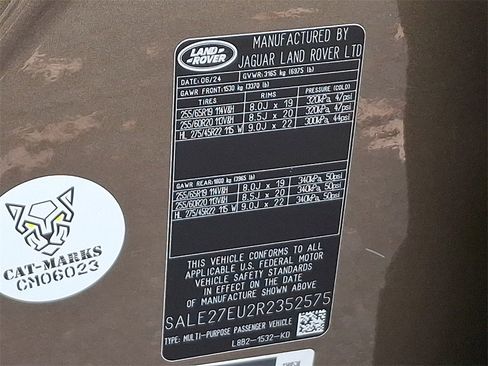 Used 2024 Land Rover Defender 110 X-Dynamic SE image 27