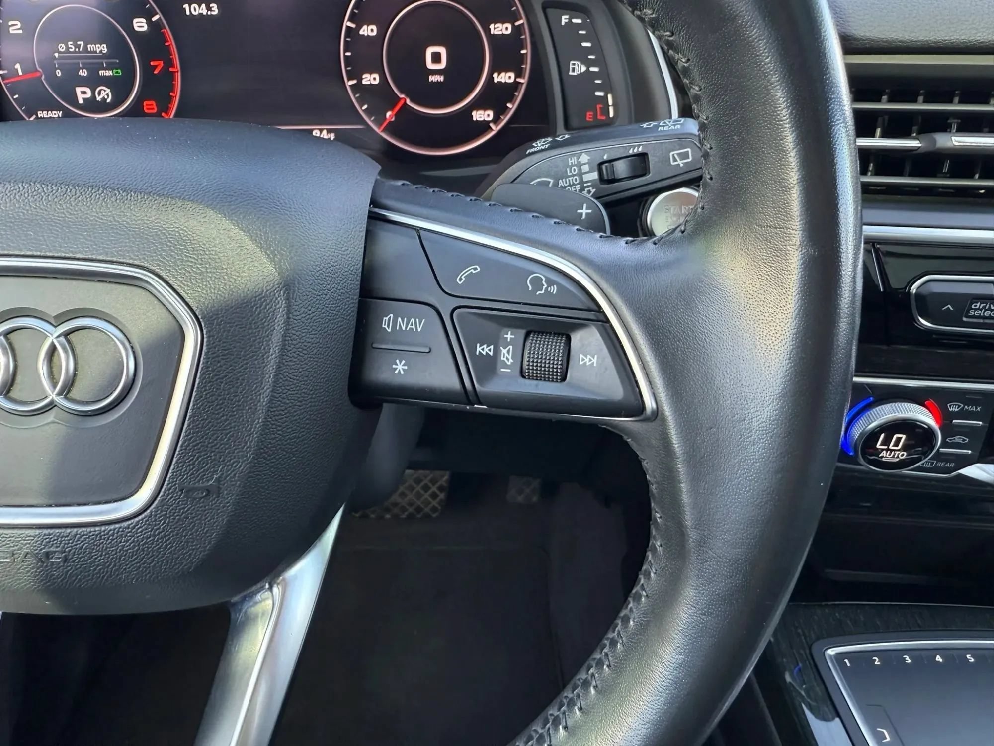 Used 2019 Audi Q7 3.0T Premium Plus w/ Premium Plus Package AWD/4WD image 29