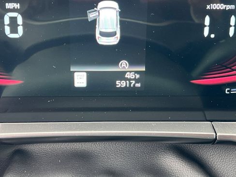 Certified 2025 Kia Telluride LX image 32