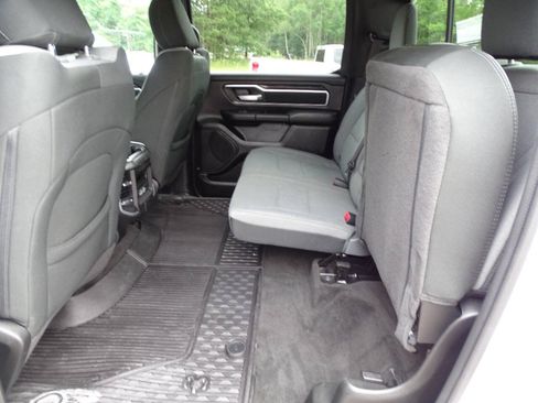Used 2023 RAM 1500 4x4 Crew Cab Big Horn image 40