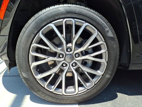 Certified 2023 Jeep Grand Cherokee L Summit AWD/4WD image 7