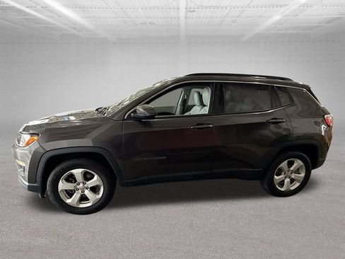 Used 2019 Jeep Compass Latitude w/ Popular Equipment Group FWD image 9