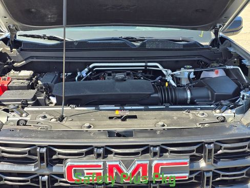 New 2026 GMC Canyon Elevation w/ Convenience Package RWD image 21