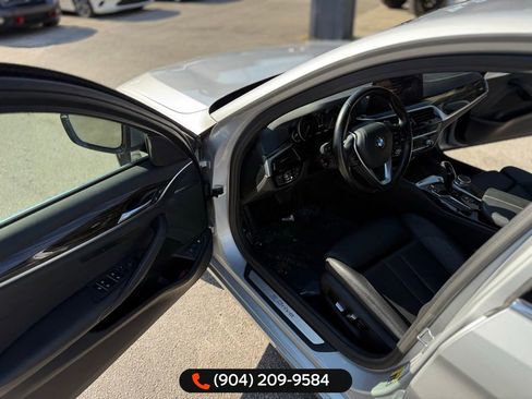 Used 2018 BMW 530e w/ Premium Package 2 image 20