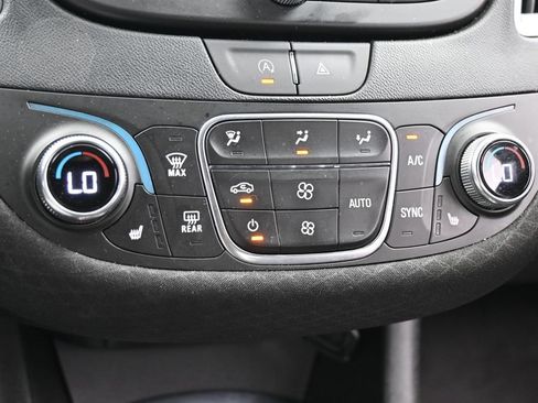Used 2024 Chevrolet Malibu LT FWD image 19