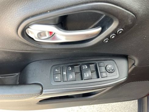 Used 2014 Jeep Cherokee Limited FWD image 18