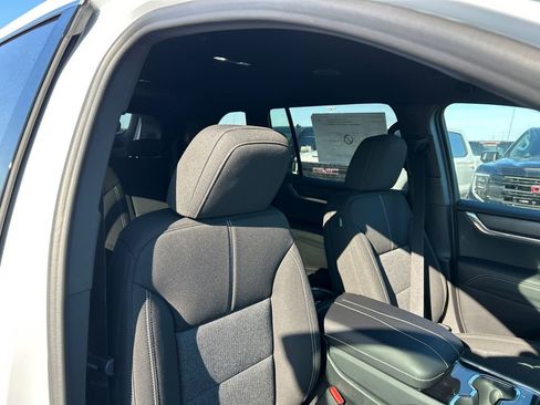 New 2026 GMC Acadia Elevation FWD image 39