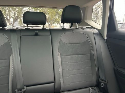 New 2026 Volkswagen Taos SE image 14